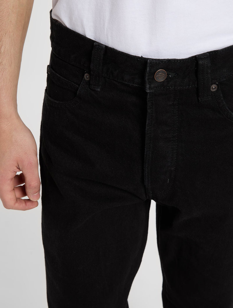 DK0A885HBLK-7